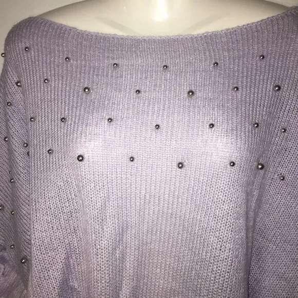 Ruffled Sleeve Beaded Knit Top - Picture 4 of 7